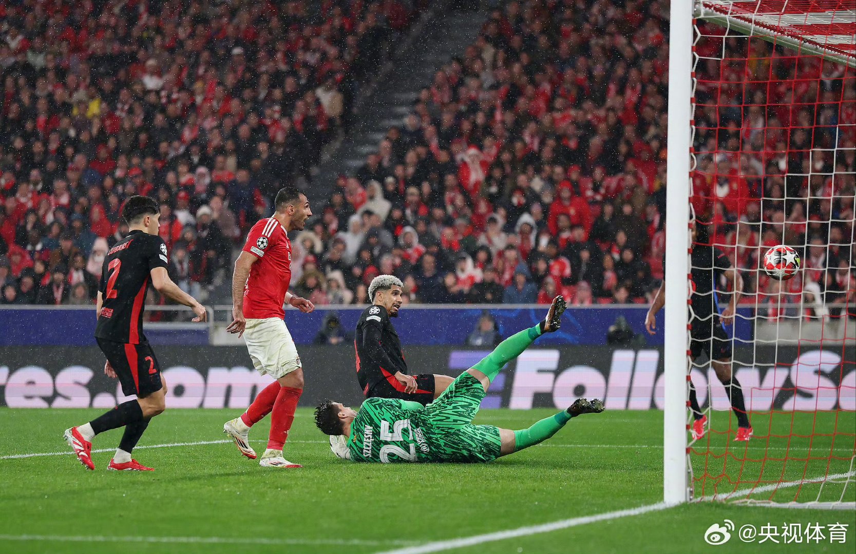 国王绝杀时刻，西亚卡姆点燃赛场，三连败迎来胜利！